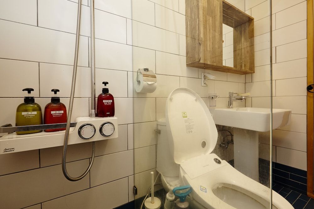 Hanok 24 Guesthouse Gyeongbokgung Single Room, Japanese Futon 28