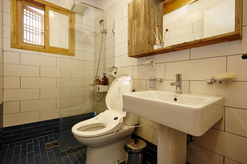 Hanok 24 Guesthouse Gyeongbokgung Single Room, Japanese Futon 32