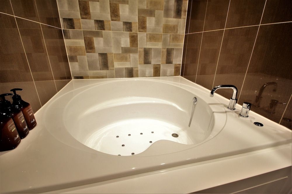 Some Hotel Twin Room 5