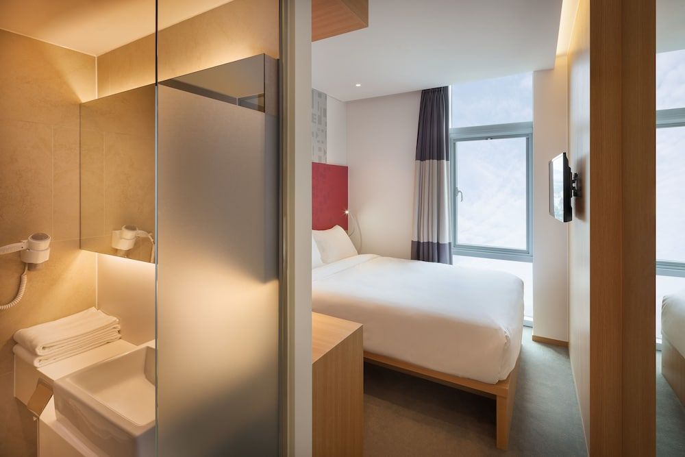 Travelodge Dongdaemun Hotel Superior Room, 1 Queen Bed 2