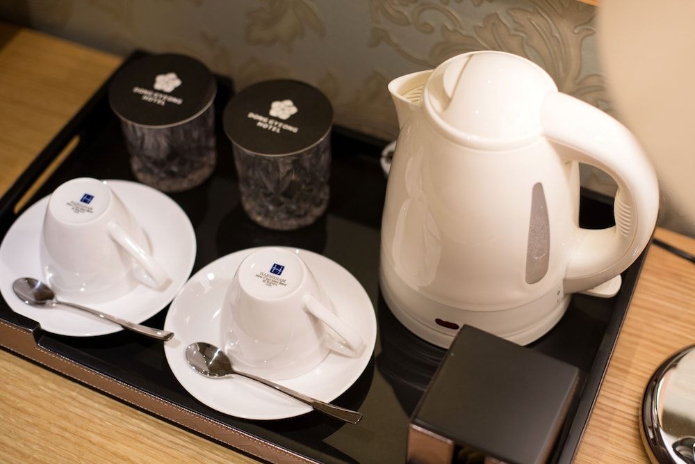 Dong Gyeong Hotel Deluxe Triple Room 25