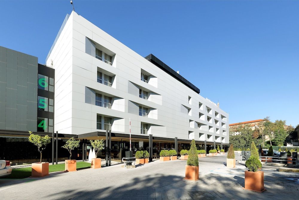undefined Occidental Bilbao 6
