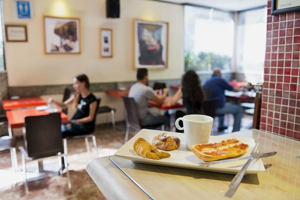 undefined HRC Hotel 8