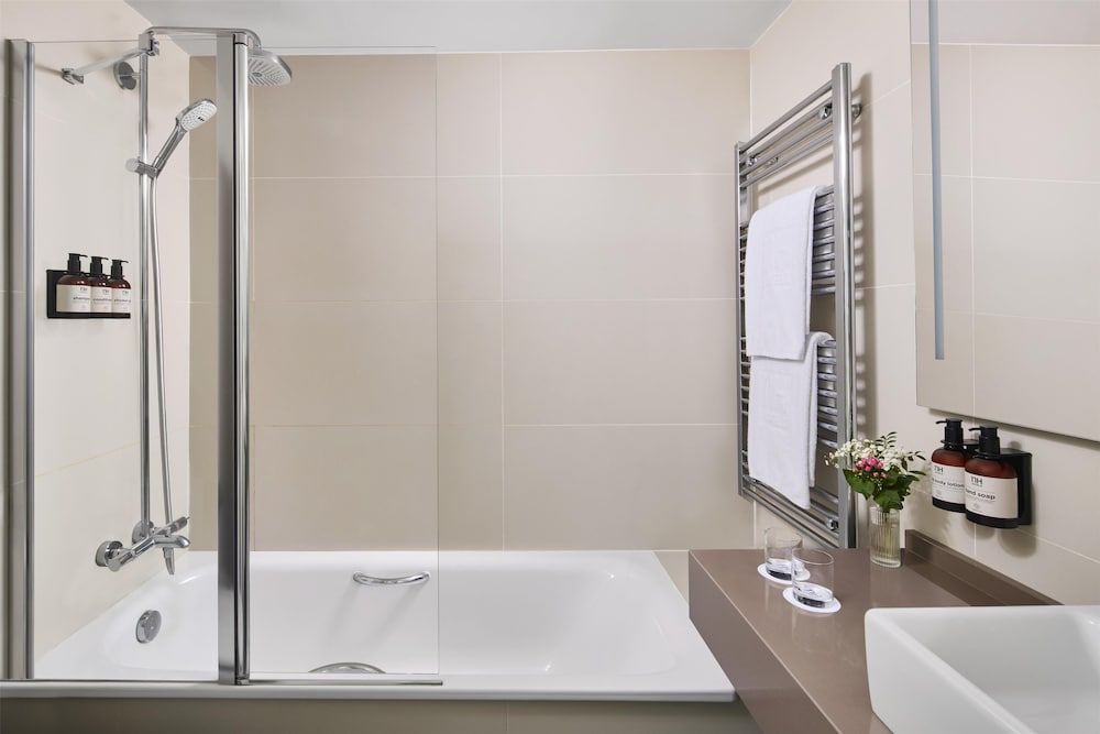 NH Madrid Atocha Standard Room 5