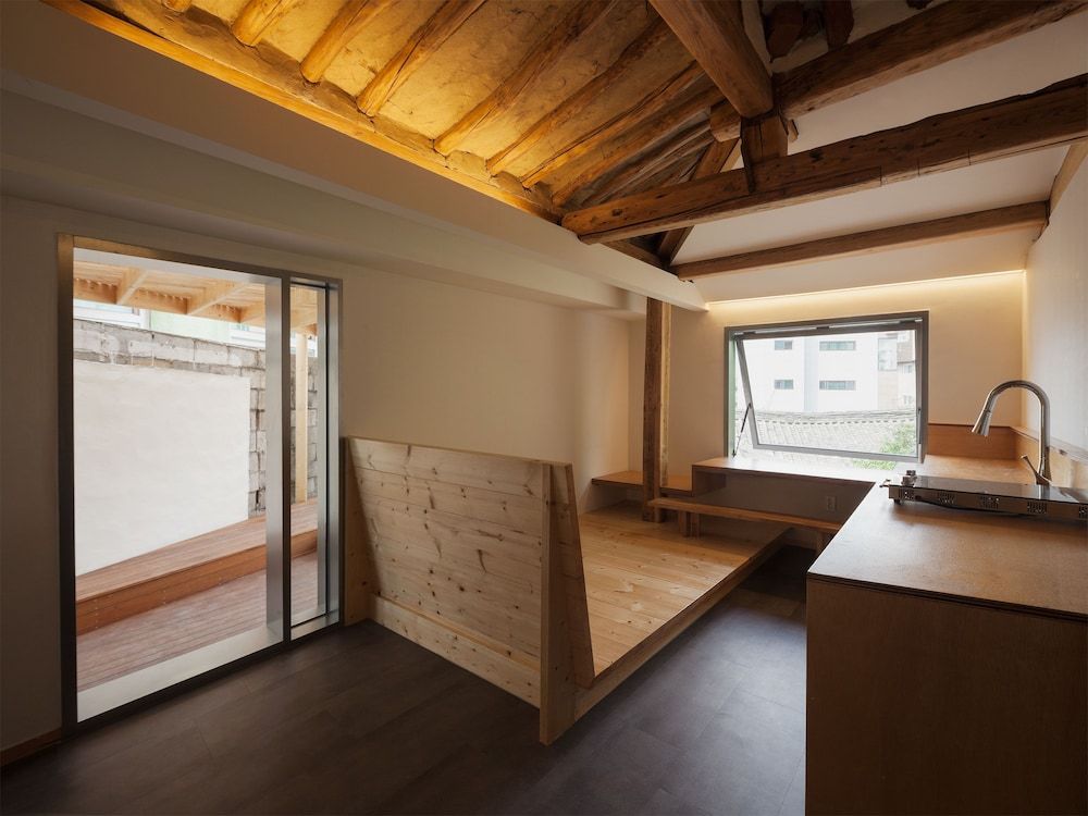 Hanok Residence Hotel Side Room 9