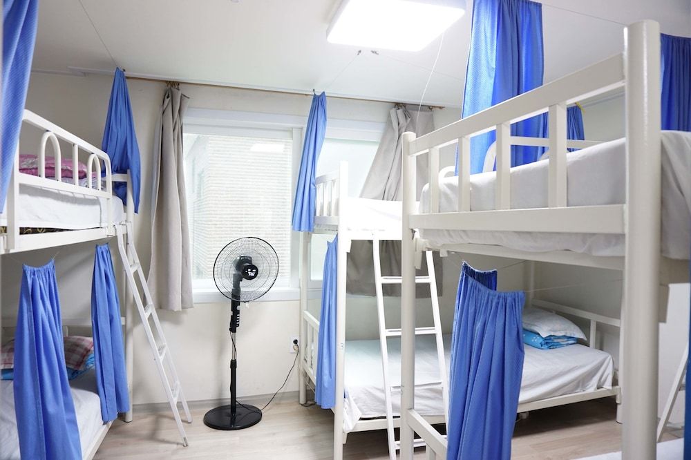 undefined Yacht guesthouse - Hostel 6