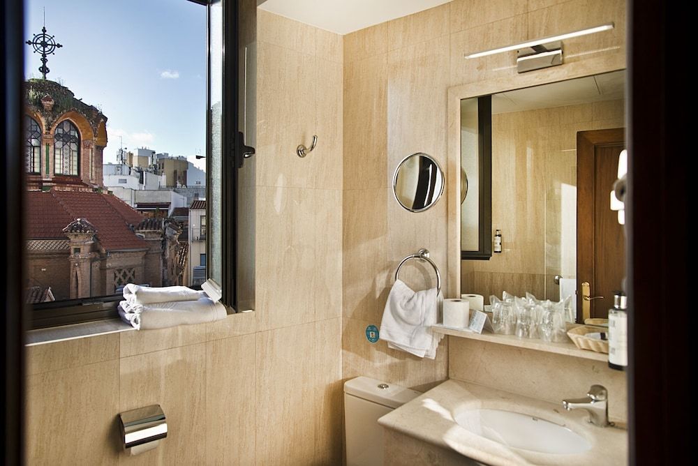 Hotel Los Condes Double or Twin Room 9