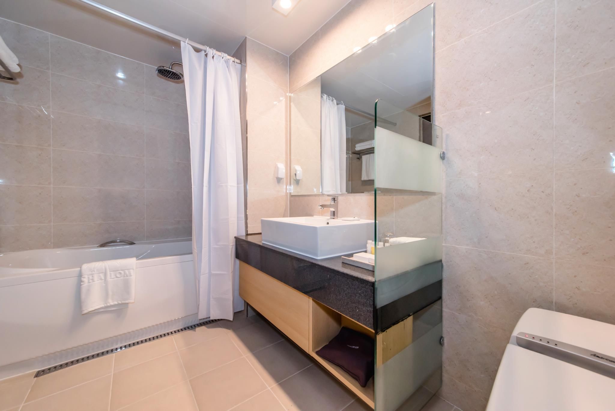 undefined Hotel Shalom 8