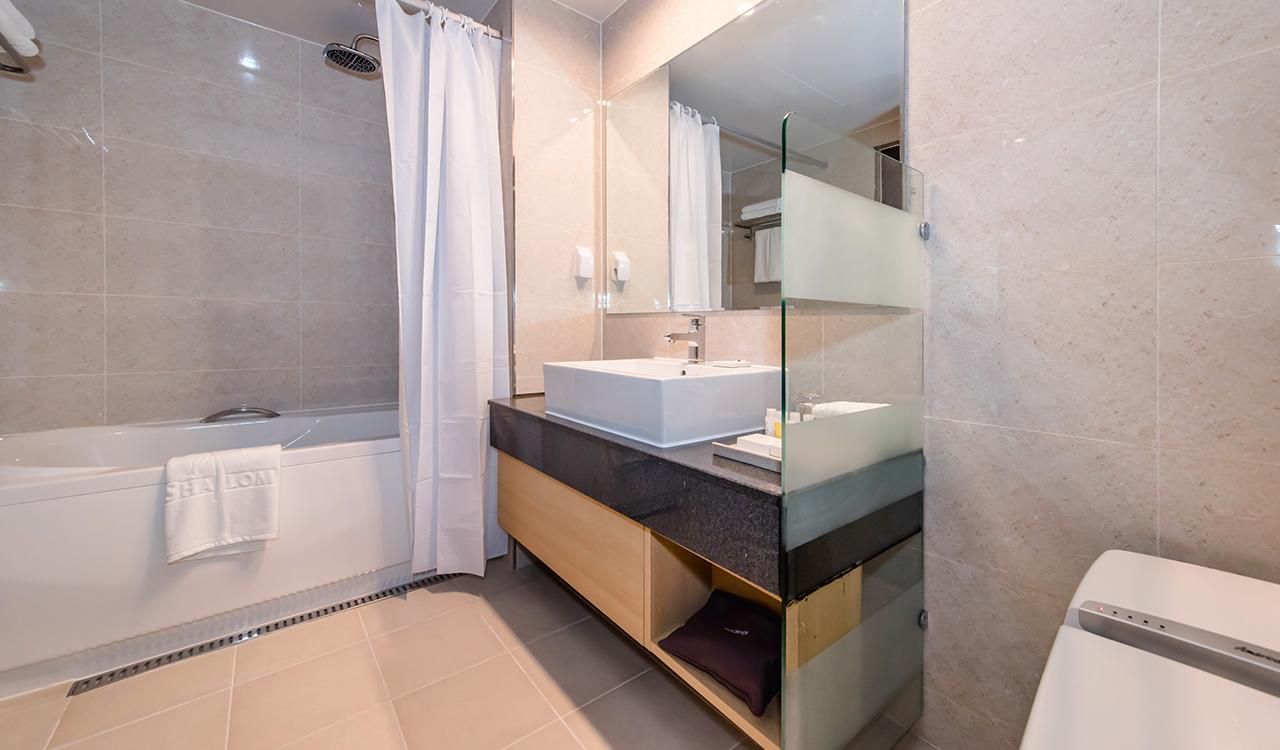 Standard Twin Room - Random View