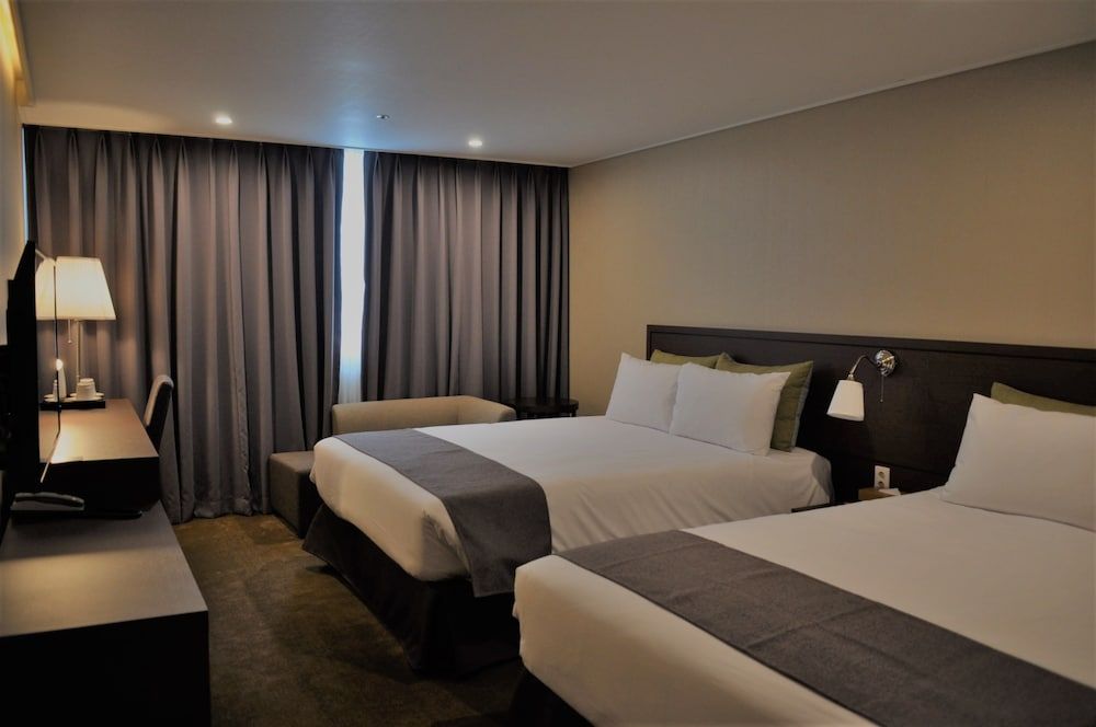 undefined Hotel Shalom 10