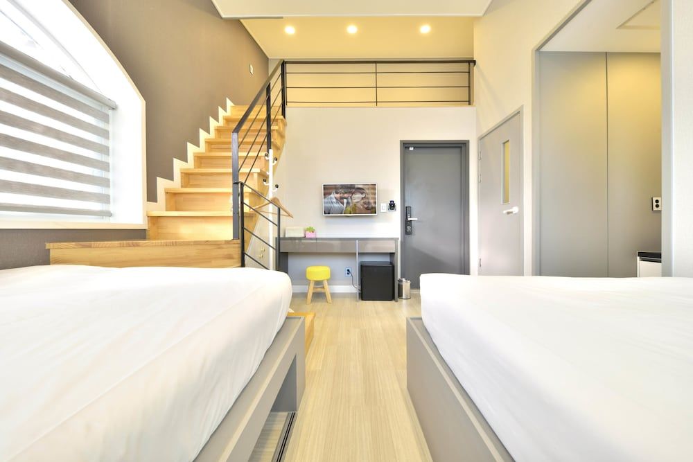 WITH U Hotel & Guesthouse Family Room (Suite) 2