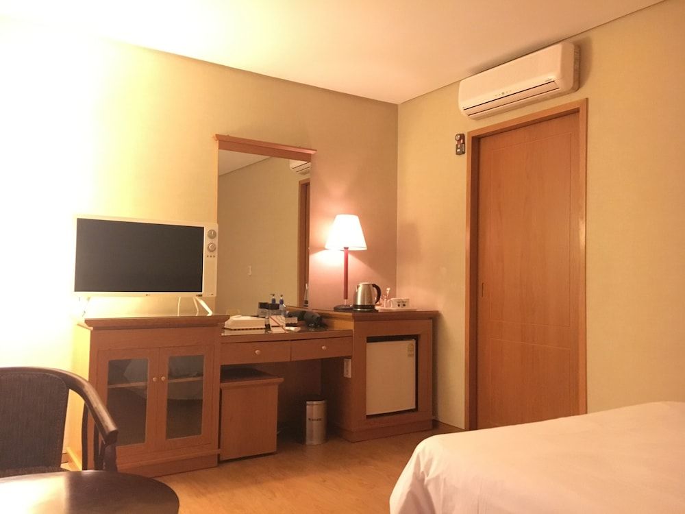 Daedong Hotel Double Room 10
