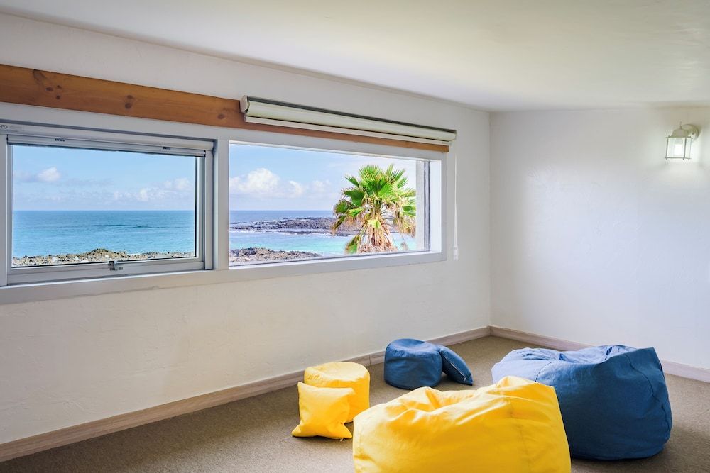 Jeju Turning Point Deluxe Duplex 13