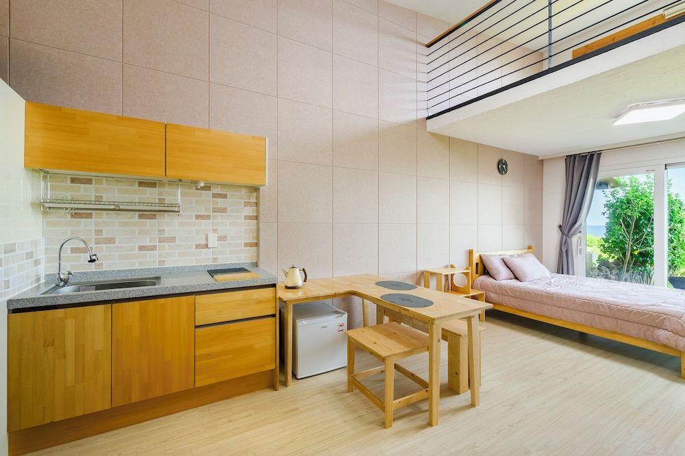 Jeju Turning Point Deluxe Duplex 14
