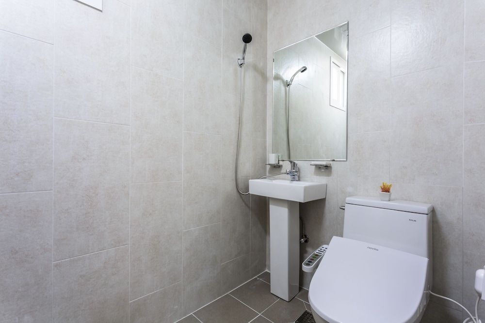 Jeju Turning Point Family Duplex 8