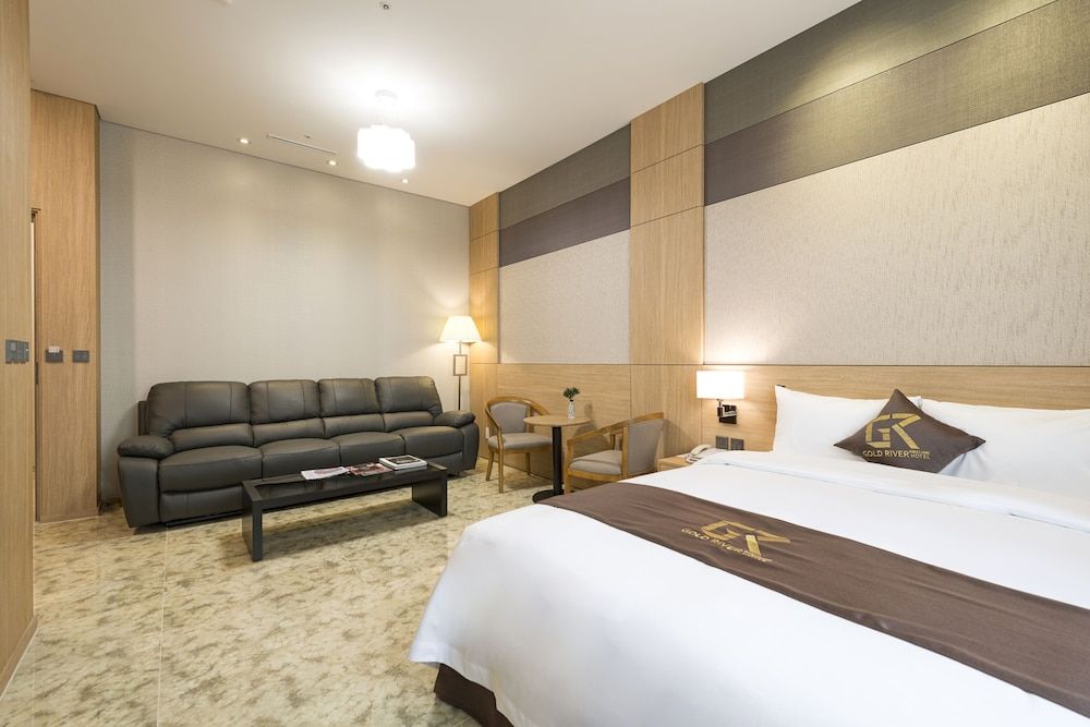 undefined Gold River Hotel 10