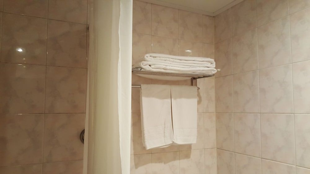 undefined Diamond Hotel 9