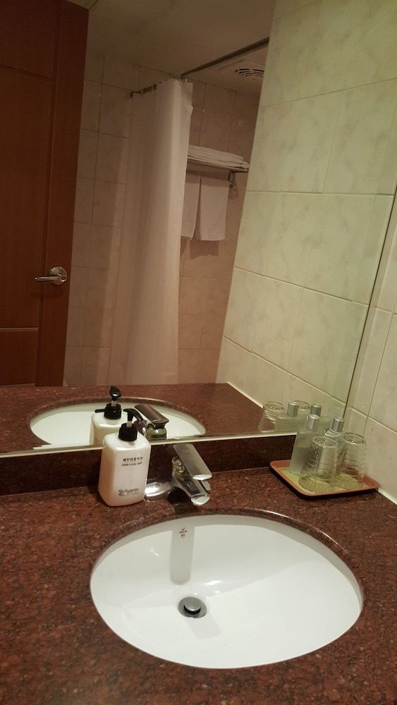 Diamond Hotel Standard Double Room 3