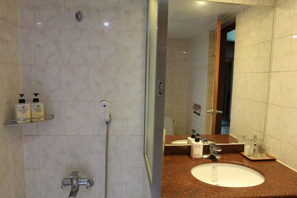 Diamond Hotel Standard Double Room 2