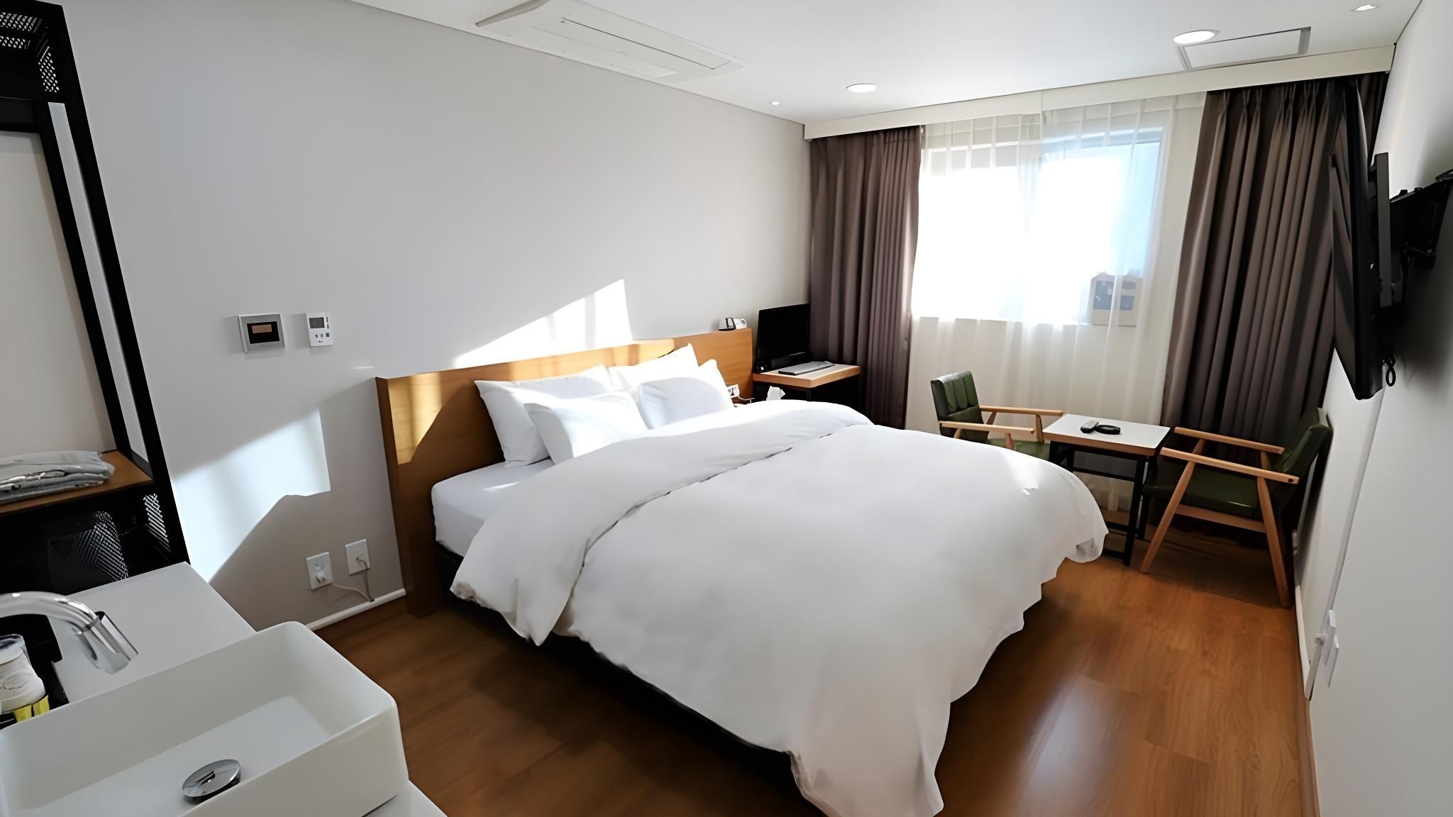 Anyang CNC Hotel Standard 2