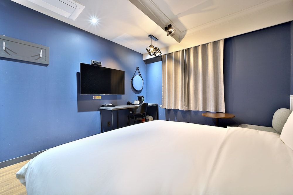 Hound Hotel Seomyeon 1st Street Standard Double Room (Check-in time 6PM) 4