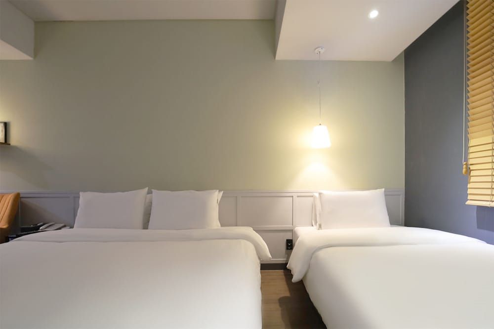 Hound Hotel Seomyeon 1st Street Twin Room (Check-in time 6PM) 3