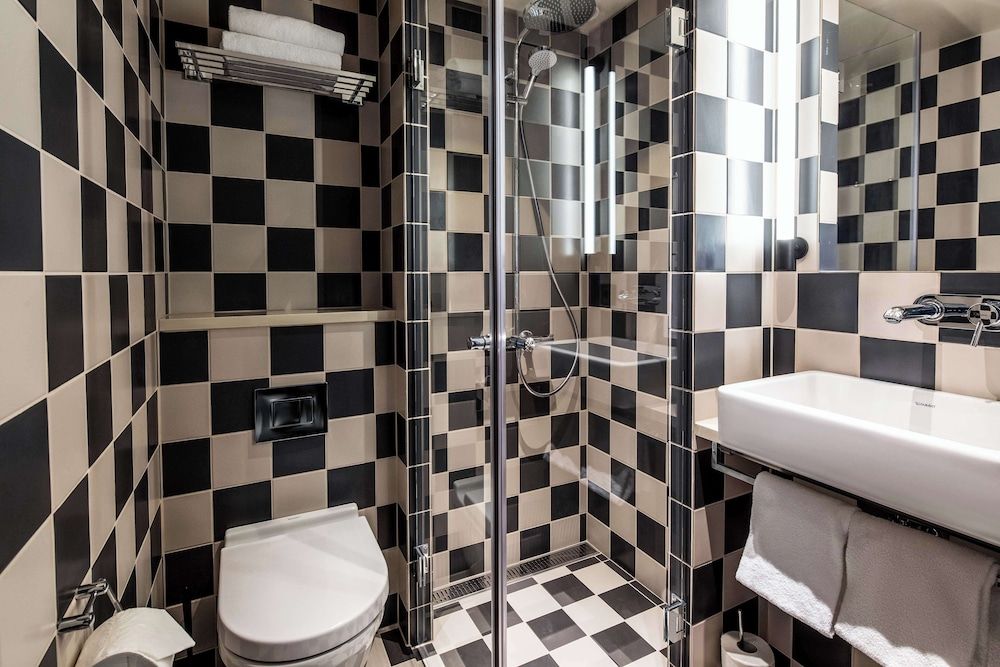 Scandic Falkoner Standard Twin Room, 2 Twin Beds 5