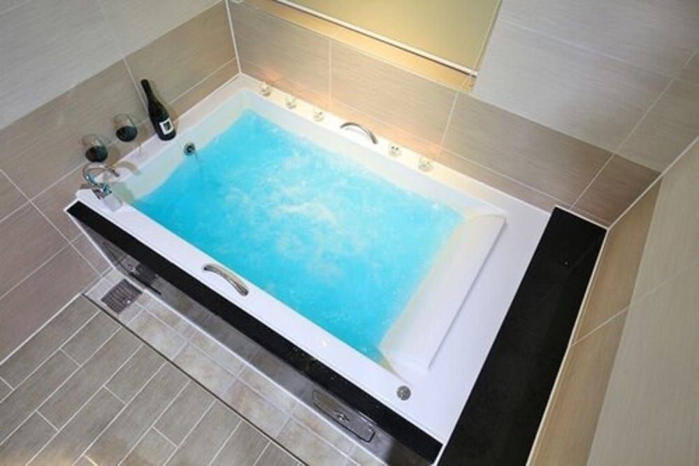 Seawater Spa Hotel Coza Seawater Spa Room, Mountain View (1Double + 1Single) 7