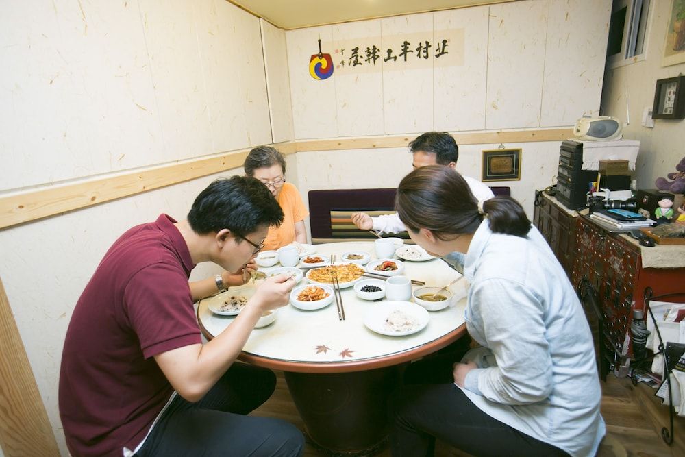 undefined Bukchonmaru Hanok Guesthouse 8