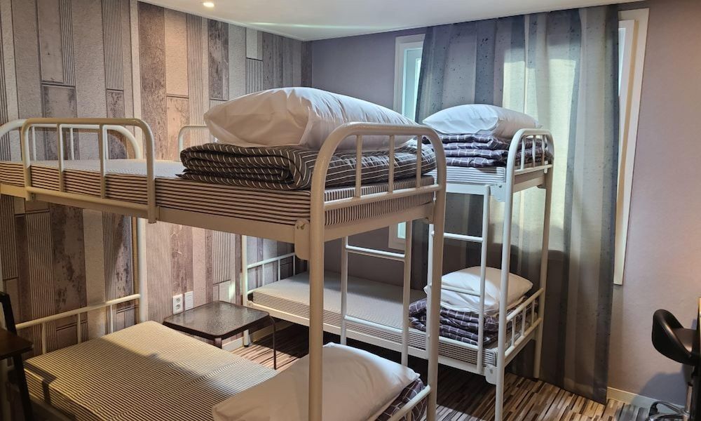 Hotel Dean Family Room