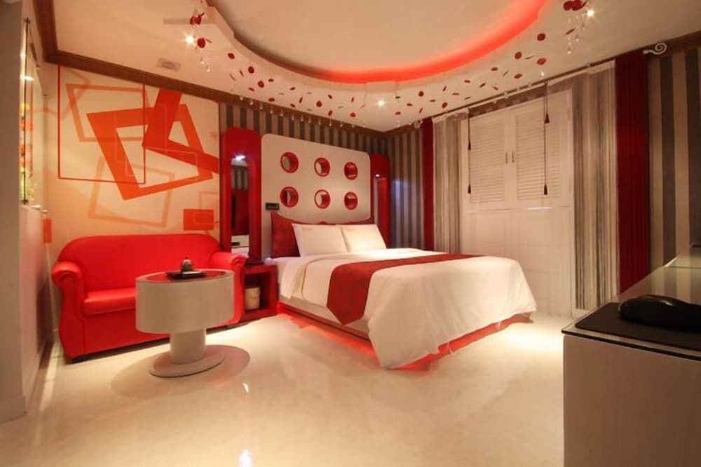 Ivy Hotel Standard Room 7