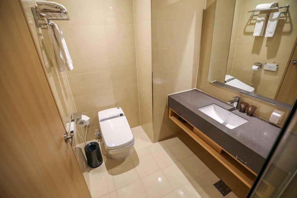 Hotel Lacky Gwangyang Standard Double Room, City View 3