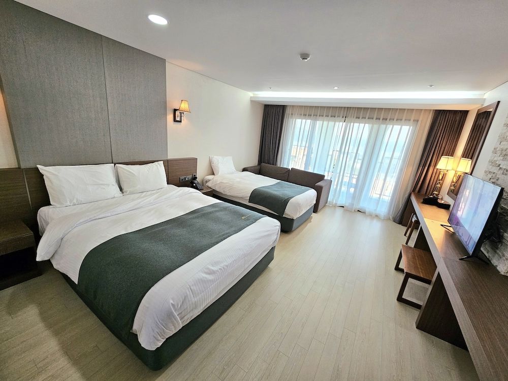 The Soom Forest Hotel Deluxe Twin Room (Breakfast for 2 included)