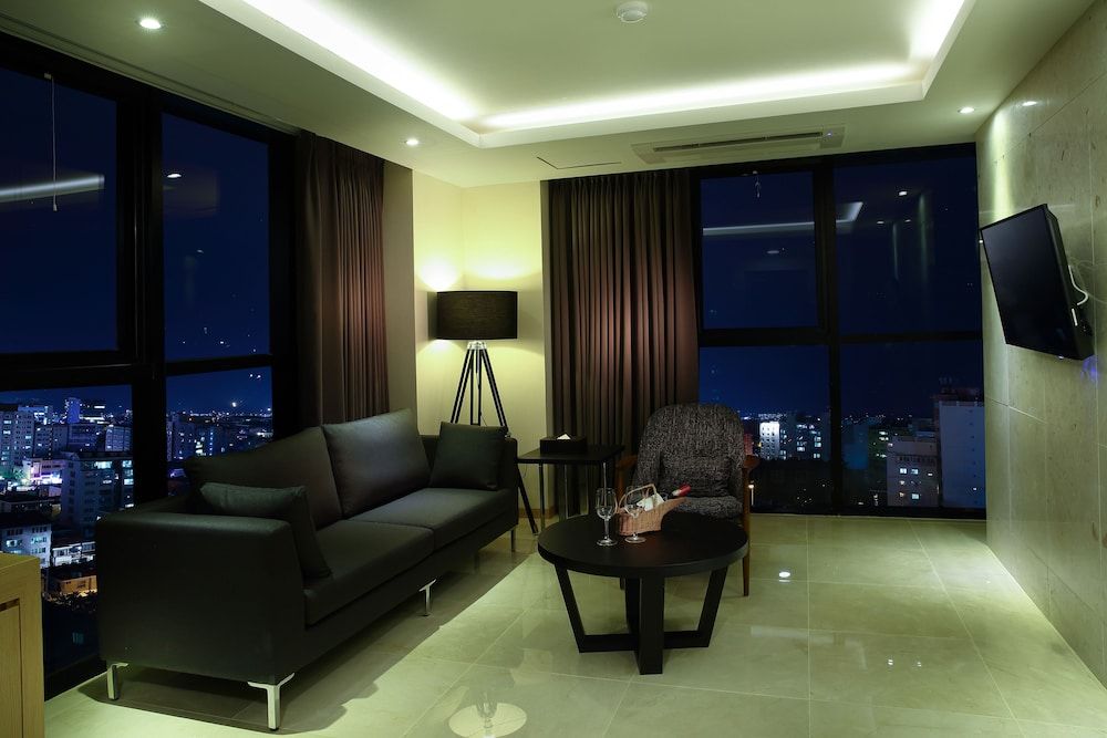 Hotel The One Suite (The One) 4