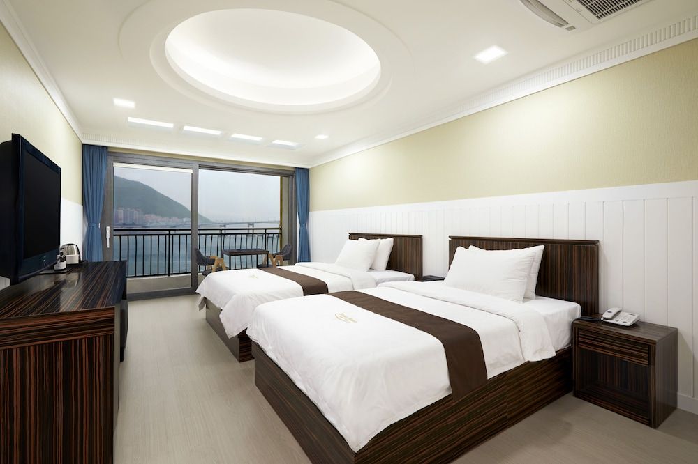 undefined Busan Beach Hotel Busan Songdo 7