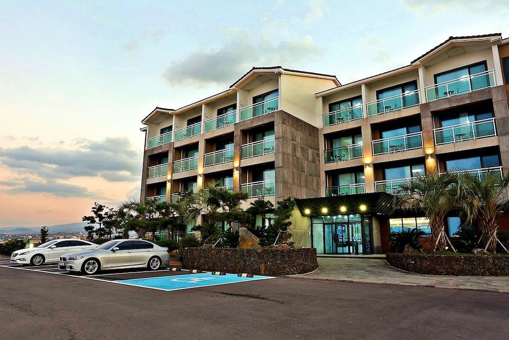 undefined Jeju Resort 10