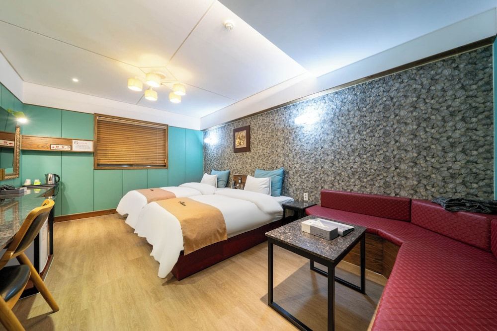 JinCheon Mini Business Hotel Twin Room 2