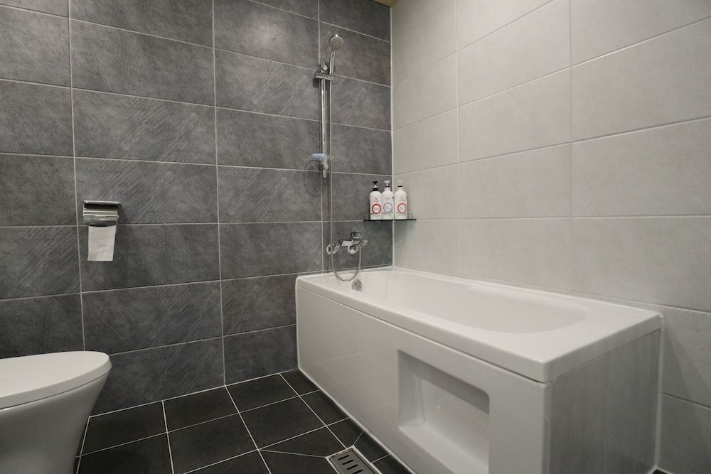 Hotel Cullinan Jongno Deluxe Double Room (Fri & Sat Check in 8pm) 63