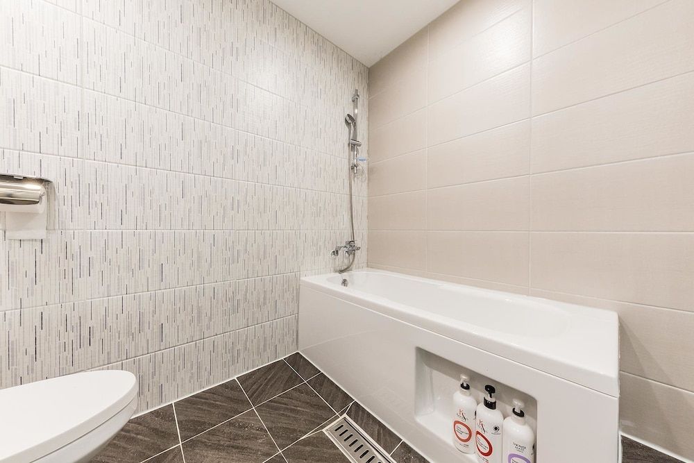 Hotel Cullinan Jongno Deluxe Double Room (Fri & Sat Check in 8pm) 59