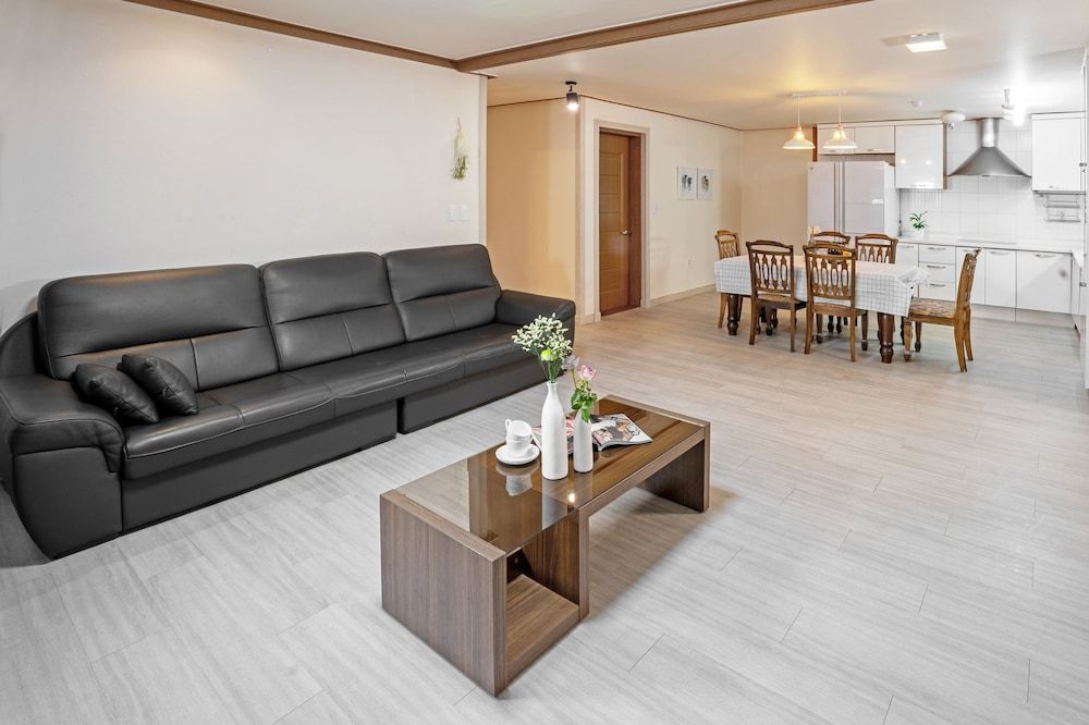 Homefourest Resort Geoje Family Villa, 4 Bedrooms, Balcony 7