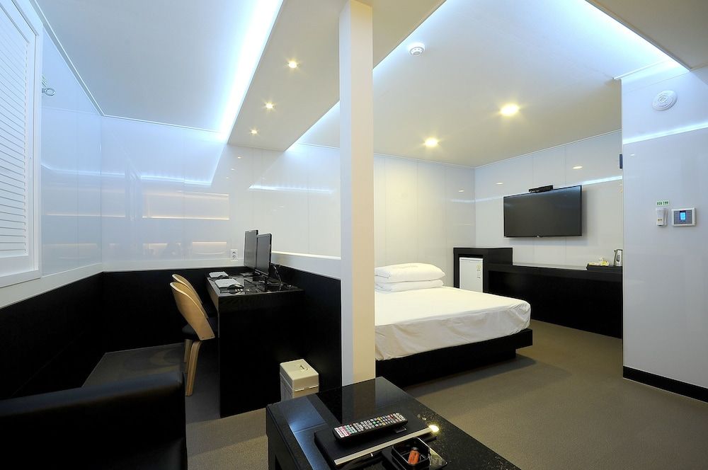 undefined WA Hotel Nampo 10