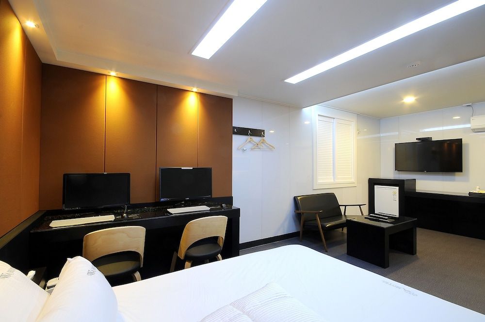 undefined WA Hotel Nampo 3