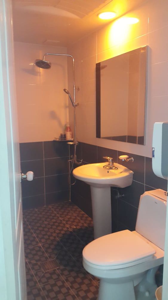 Saipan Motel with Sea View Basic Room, Sea View (YouTube & Netflix available using personal account) 6