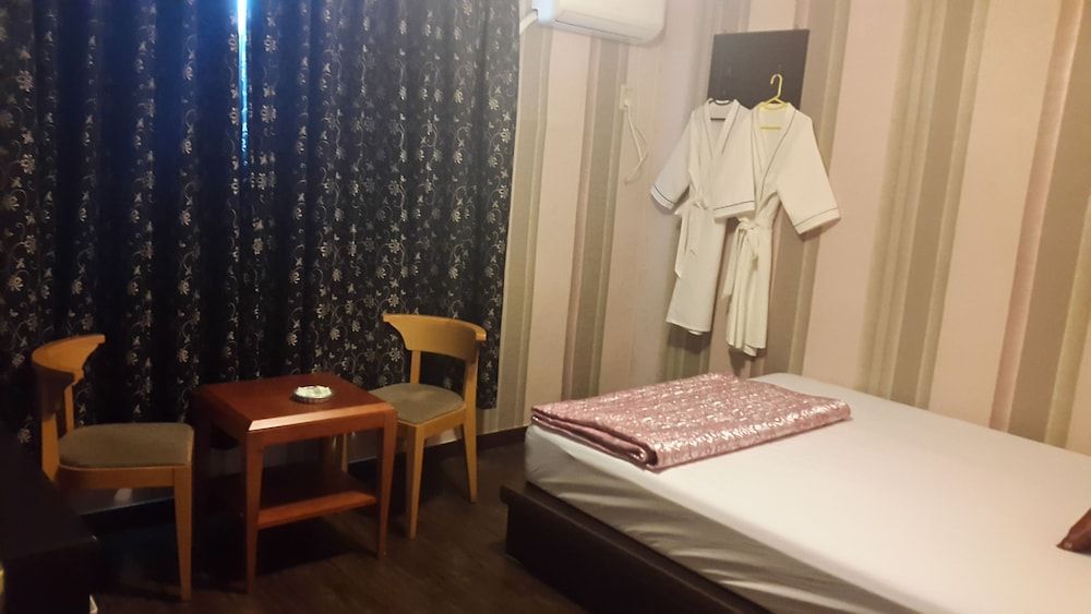 Saipan Motel with Sea View Basic Room, Sea View (YouTube & Netflix available using personal account) 2