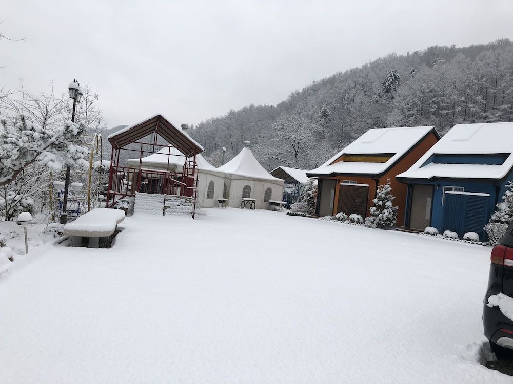 Pension Cafe Yoon & Park Double Room, Jetted Tub 9