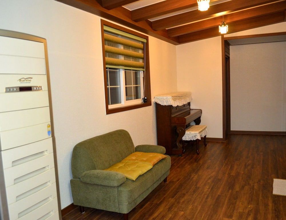 Pension Cafe Yoon & Park House, 2 Bedrooms 7