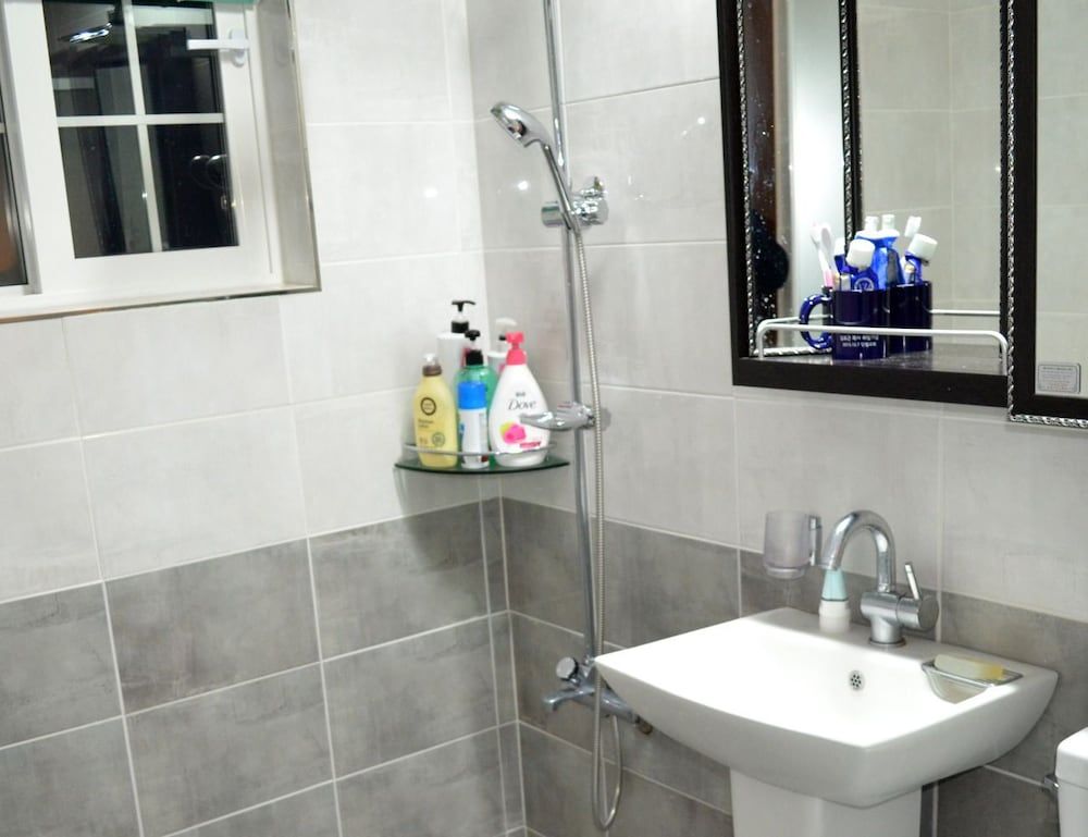 Pension Cafe Yoon & Park House, 2 Bedrooms 9