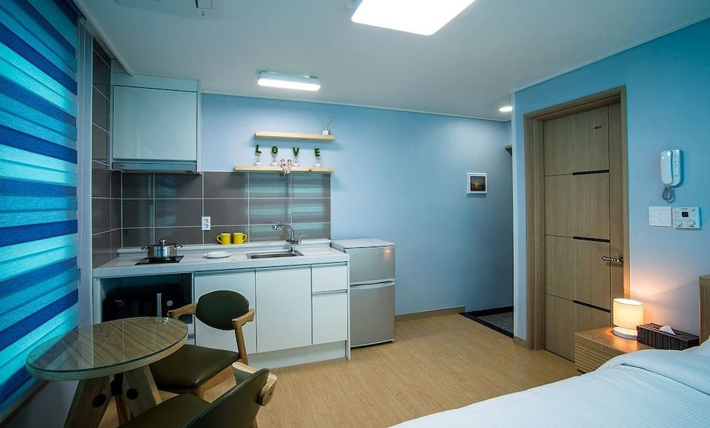 Sleep in the Sea 302 4