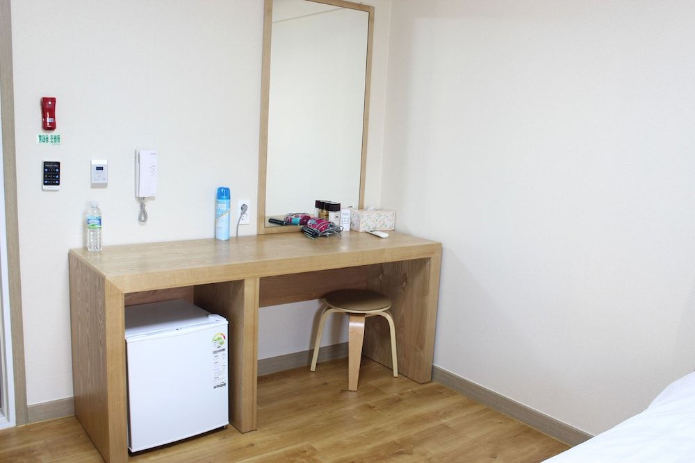 The Lucete Hotel Standard Room (19 sqm.) 6