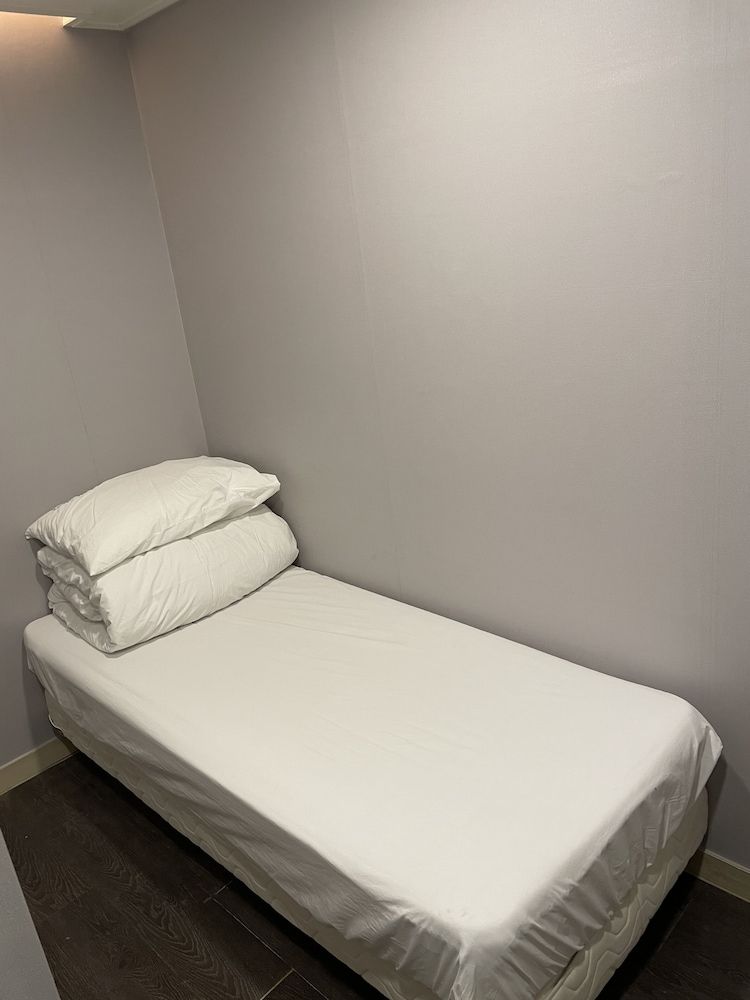 undefined K-Grand Hotel Myeongdong 3